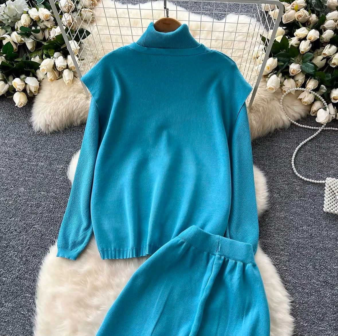 Women modest warm 3 piece set with half jacket